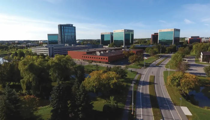 A lively Ottawa mainstreet